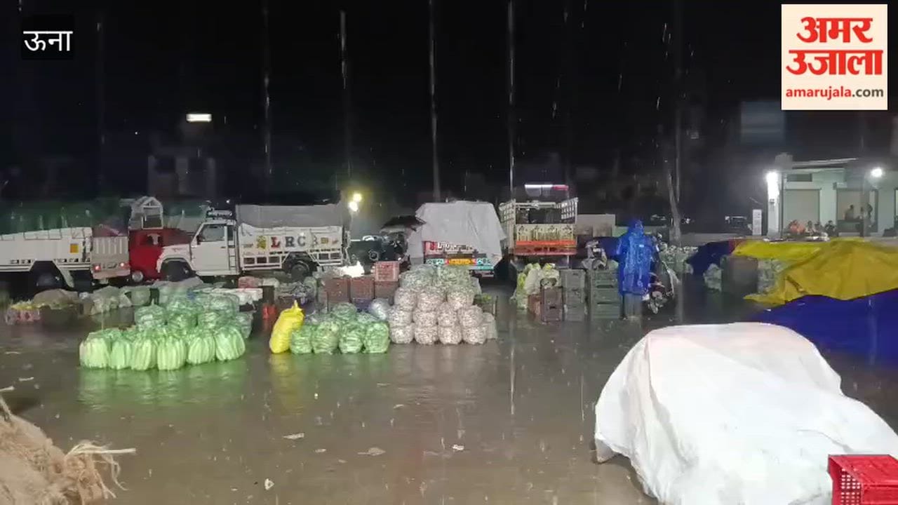 Una Business at Una vegetable market affected by heavy rain