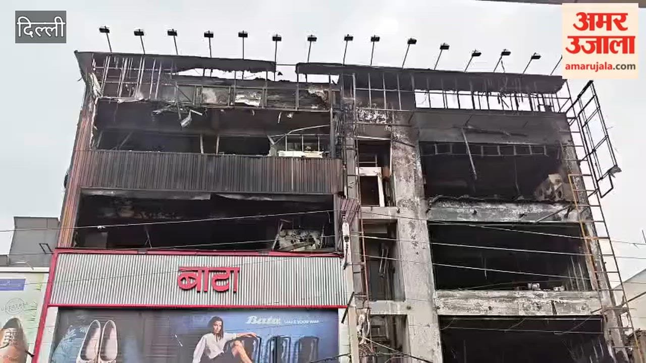 Massive fire breaks out at a showroom in Delhi's Uttam Nagar area