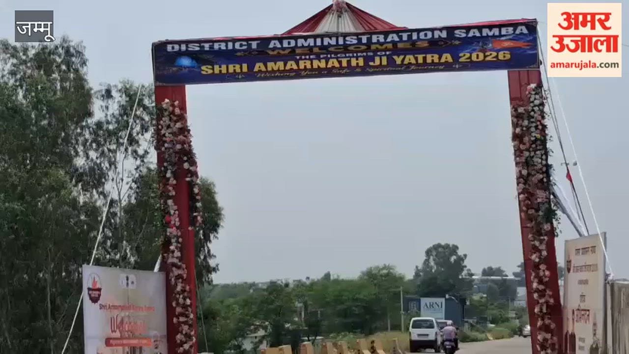The Samba administration accorded a grand welcome to Amarnath pilgrims