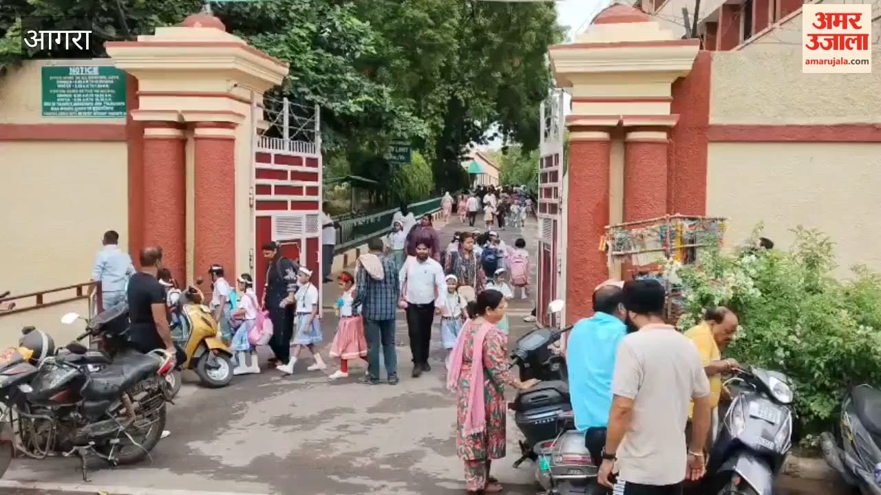 Traffic jams in several areas of Agra