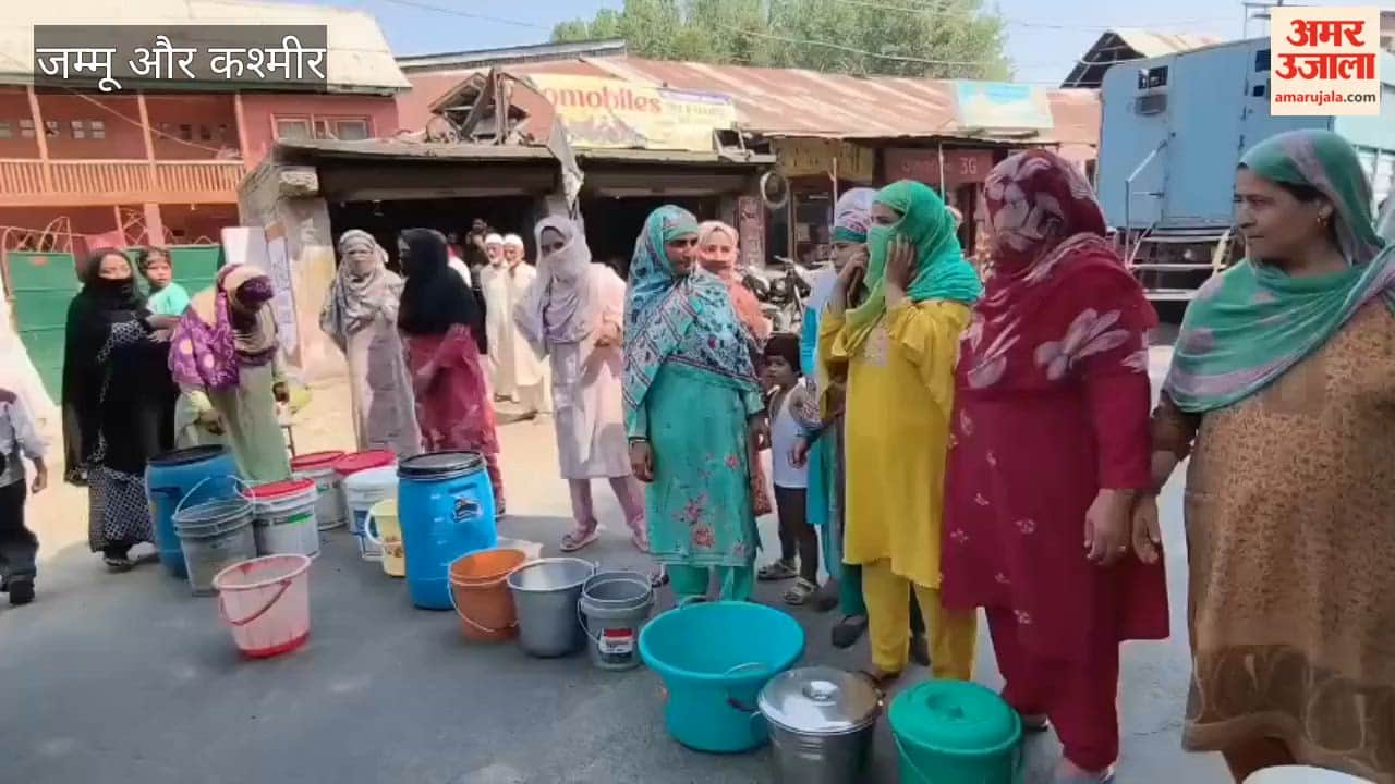 Residents of Pinglena village in south Kashmir's Pulwama district on Monday staged a protest and blocked the road