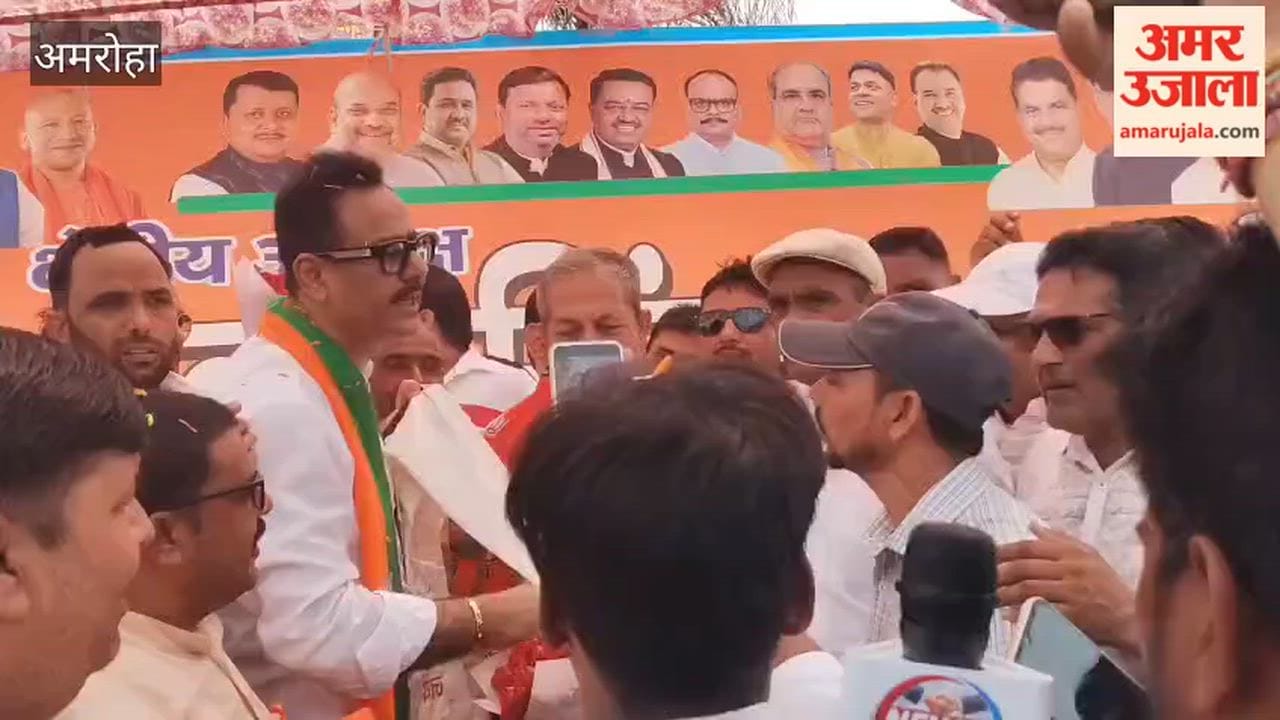 Nagar welcomed with the presentation of a portrait of the 'Iron Man