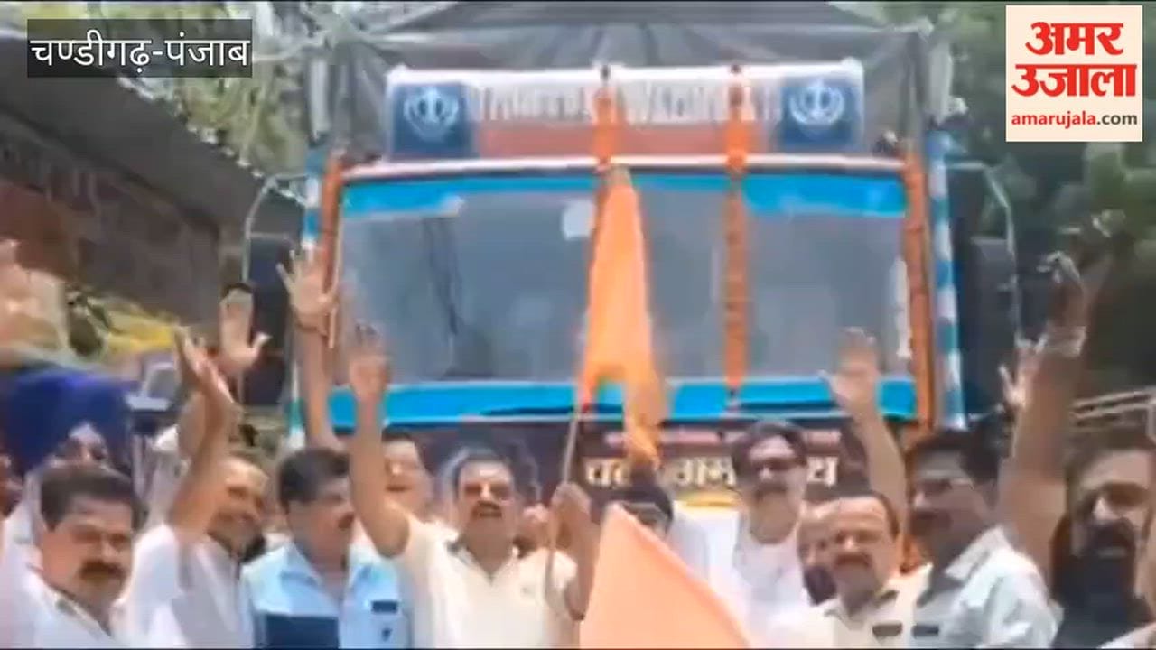 Truck carrying rations for Amarnath dispatched from Ferozepur.