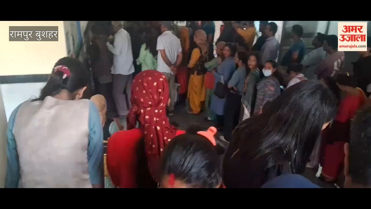 Rampur Bushahr An unusually large crowd of patients and their attendants gathered at Khaneri Hospital in Rampur following the holidays