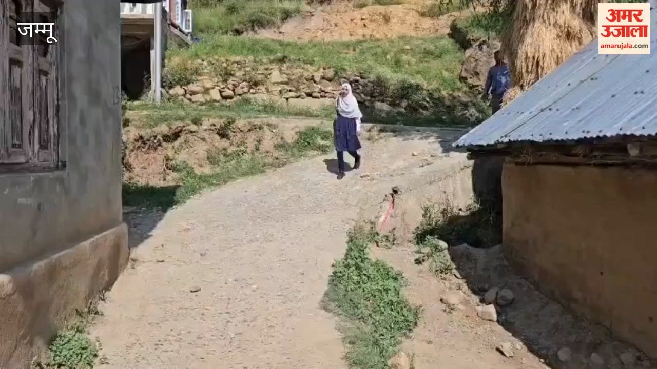 From a Small Village to Big Innovation: Young Kashmiri Girl Creates “Life Band” That Could Save Lives