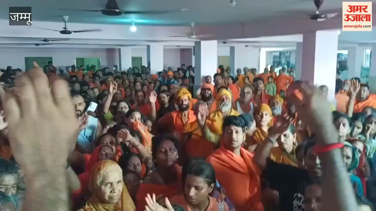 Crowd of Amarnath pilgrims surges at Purani Mandi Ram Mandir.