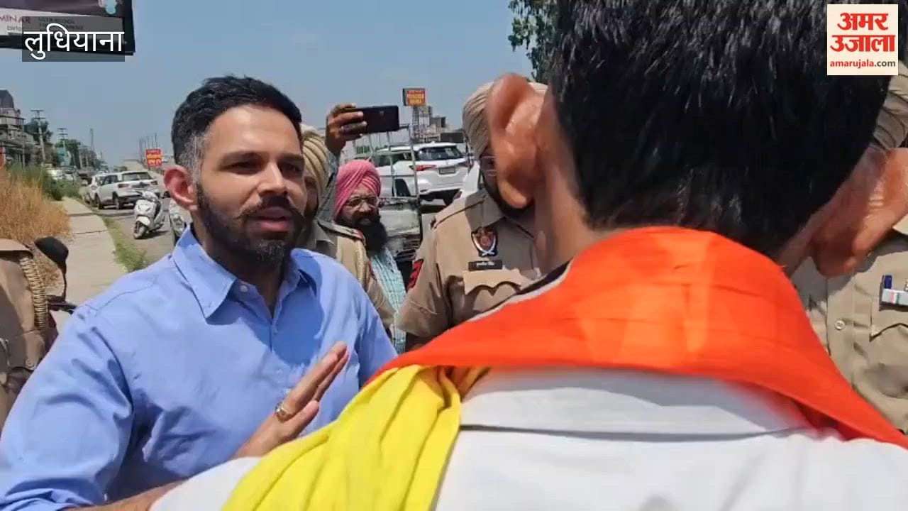 Jagraon: Police halt 'funeral procession' march against drugs; Titu Bania stopped before reaching the SSP; memorandum handed over over tea at a dhaba.
