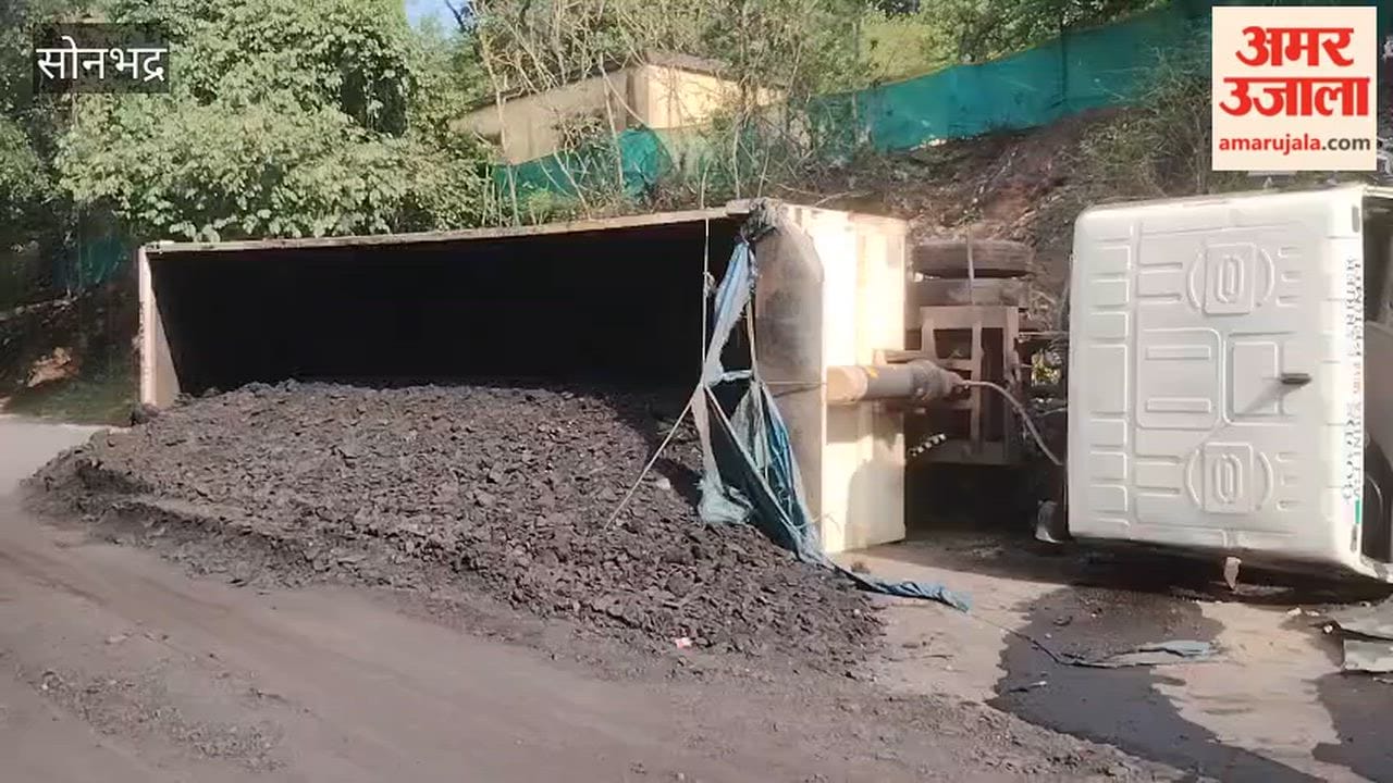 Coal-laden trailer overturns six-km-long traffic jam on highway