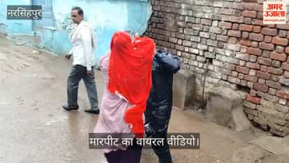 Two women beat landlord with slippers at Shakti Chowk, video goes viral