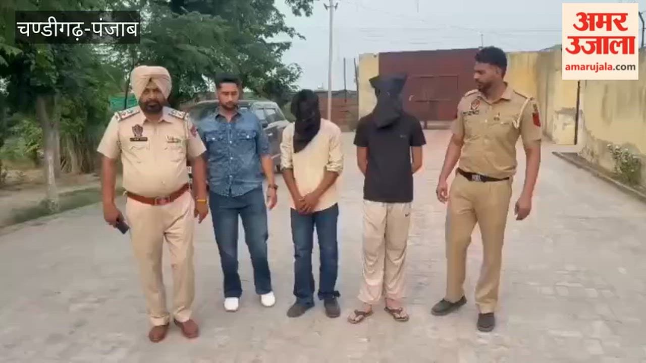 Smuggler arrested with 505 grams of heroin; car also seized.
