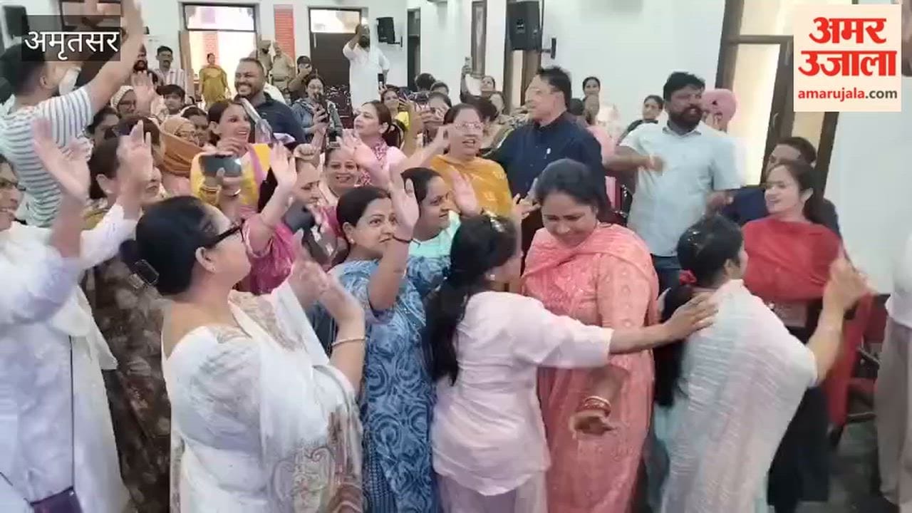 Women in Punjab delighted to receive honorarium; AAP says it will provide financial support.