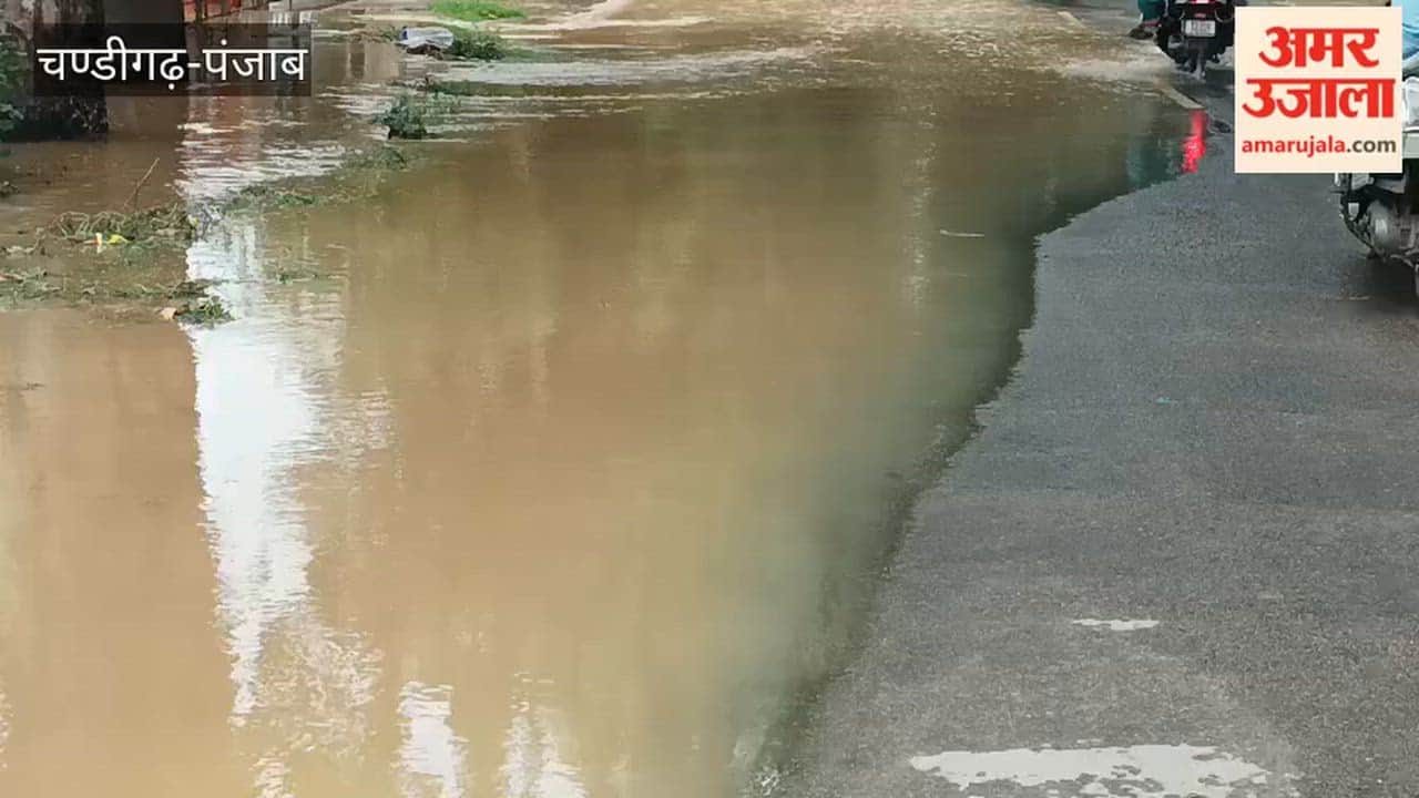 Roads submerged due to rain in Pathankot