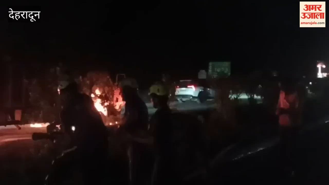 Fire breaks out in a moving truck near Lakshman Siddh Temple on the Dehradun-Haridwar Highway