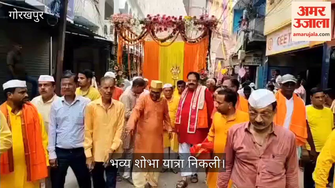 Grand procession held at Sheetla Mata Temple prior to the idol consecration ceremony.