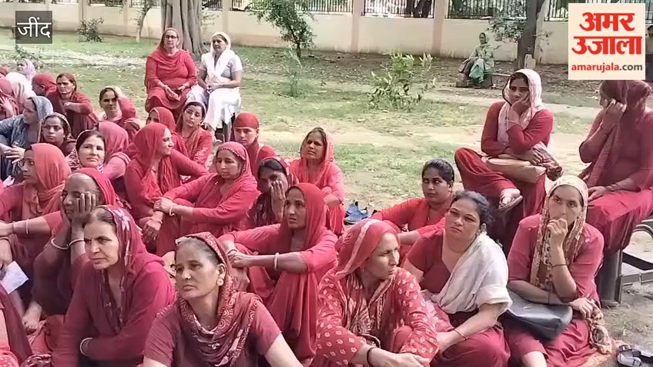 ASHA workers staged a protest in Jind over various demands, including an increase in honorarium.