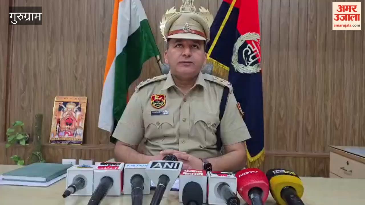 Two foreign nationals arrested for fraud committed by posing asforeign woman on Facebook