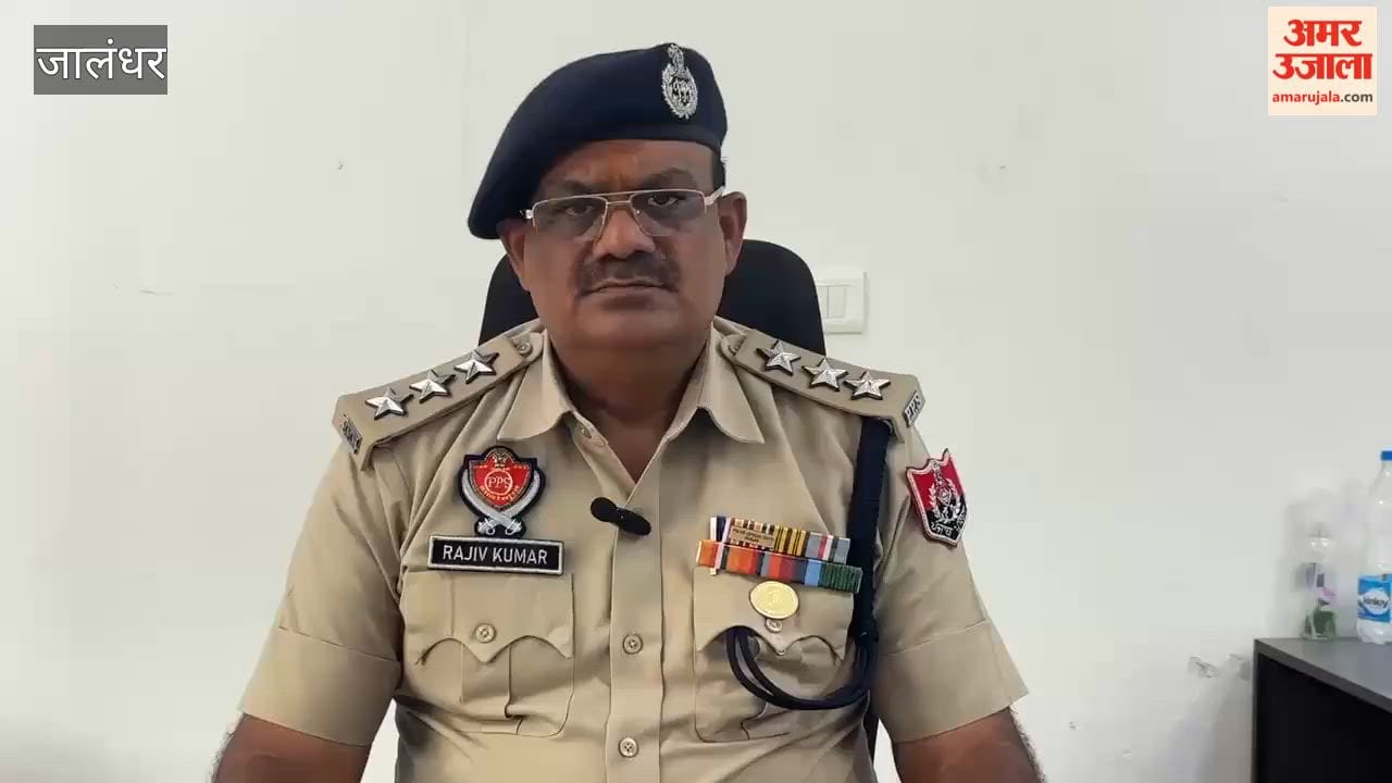 The mystery of the blood-soaked body found in the field has been solved; the main accused in the blind murder case has been arrested.