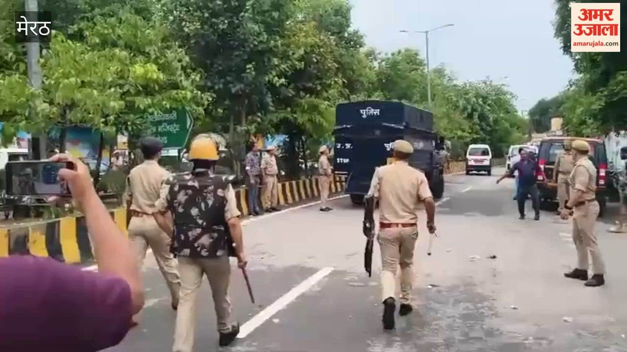 Meerut: FIR Against 13 Named and 25-50 Unidentified Over Commissioner Chowk Protest, Seven Arrested