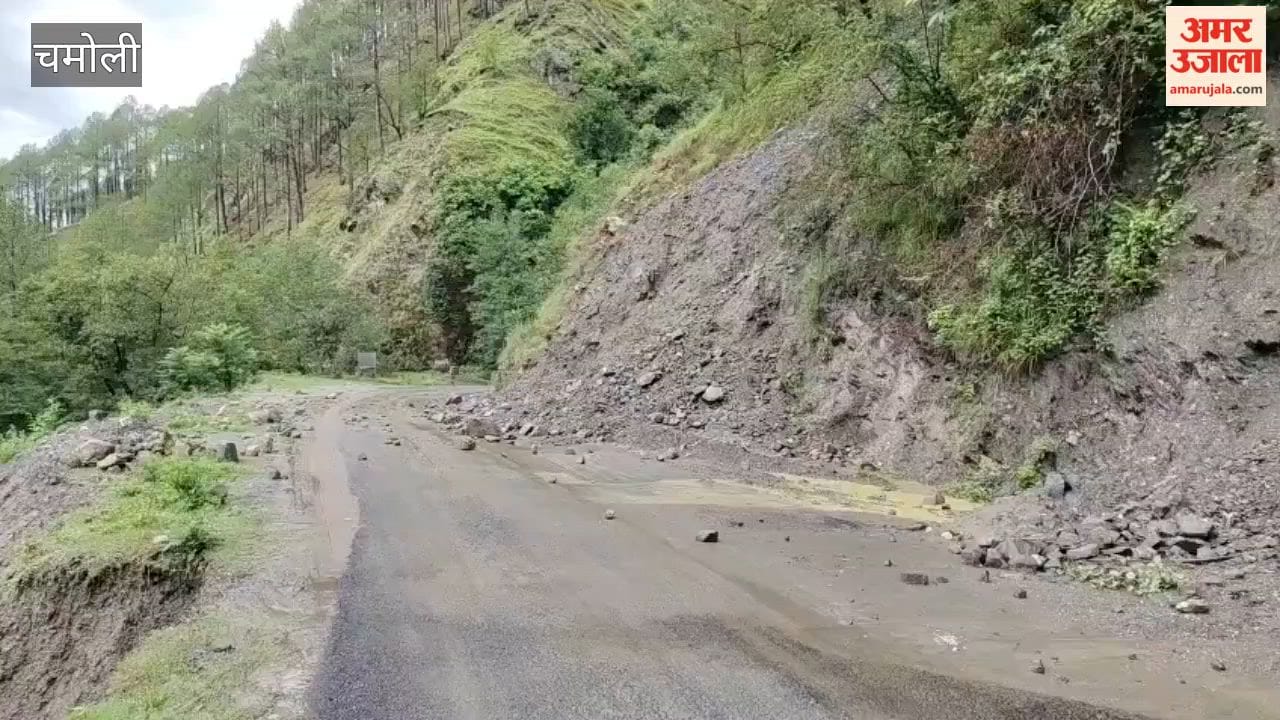 Five roads in the Tharali area closed due to continuous rain; new wall of the revenue police outpost collapses