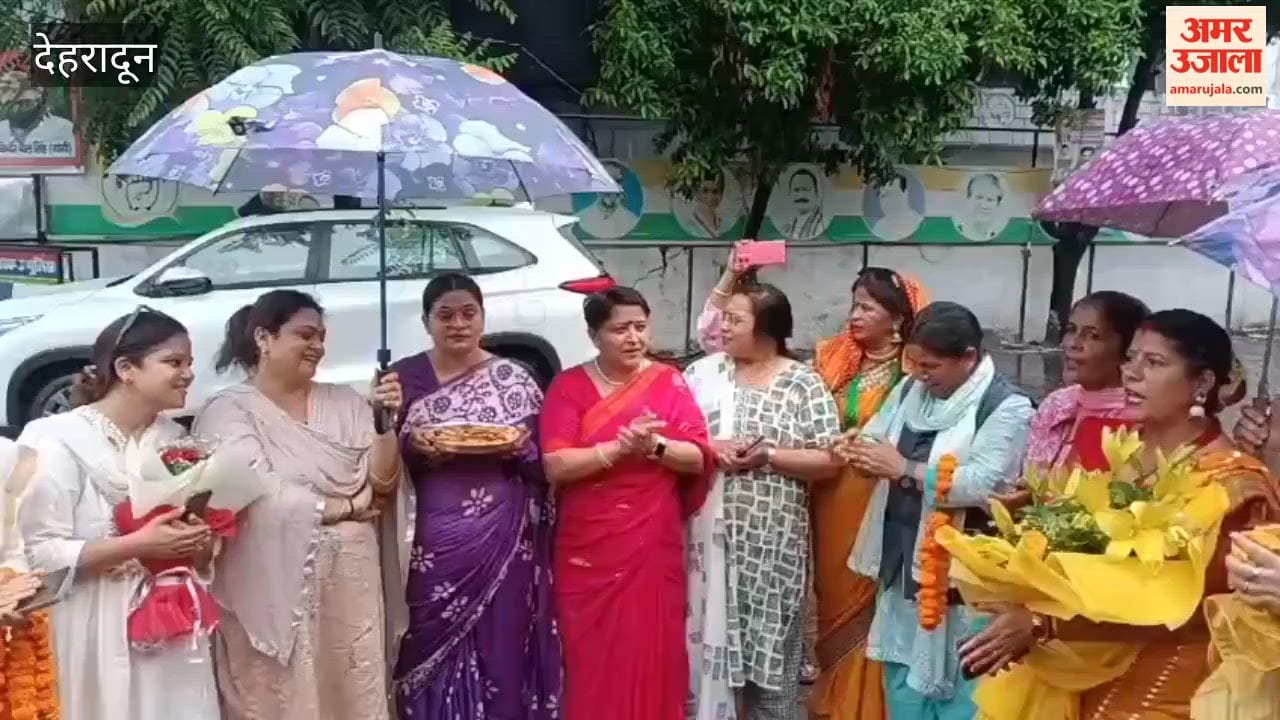 Congress General Secretary KC Venugopal accorded a grand welcome at Congress Bhavan