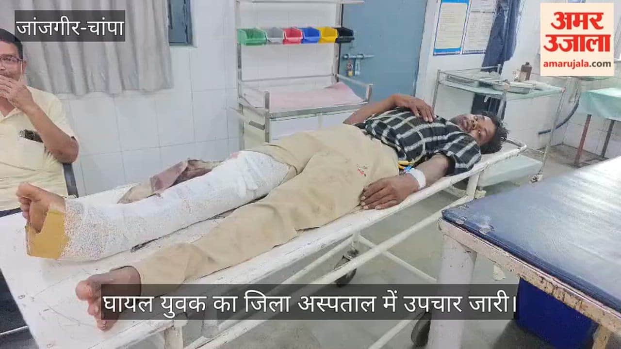 Head on collision between two motorcycles 17-year-old nephew dies uncle critically injured in Janjgir-Champa