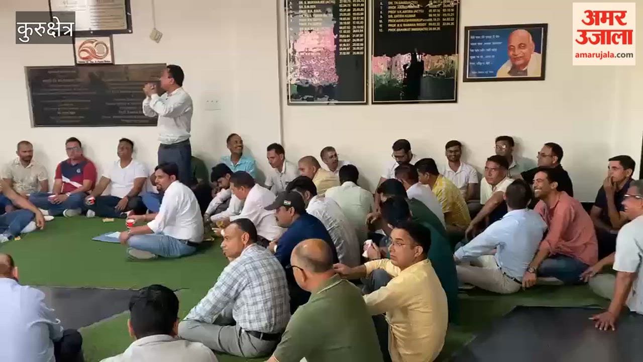 The non-teaching staff strike at NIT Kurukshetra may end today; the Director has called a meeting on the eleventh day.