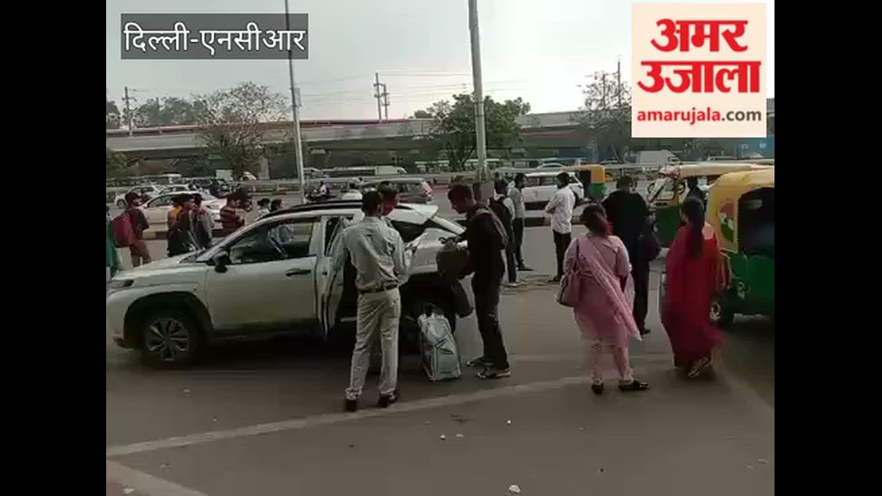 Rain accompanied by strong winds brings relief to Delhi