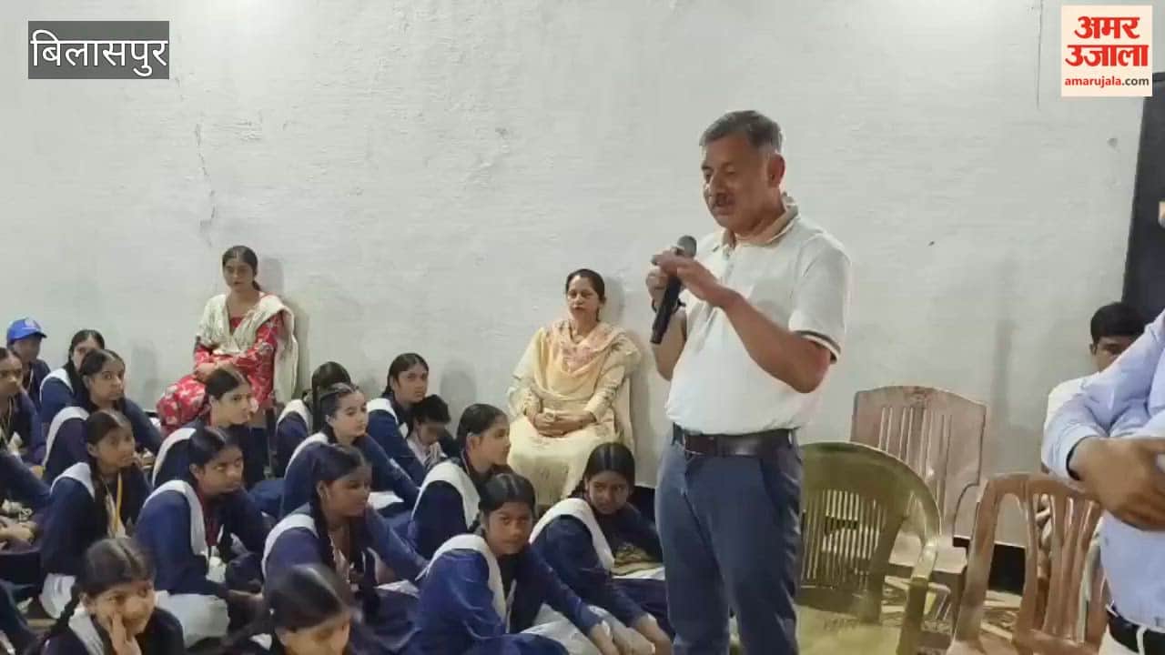 rajesh dharmani student interaction hadwar school bilaspur education reforms
