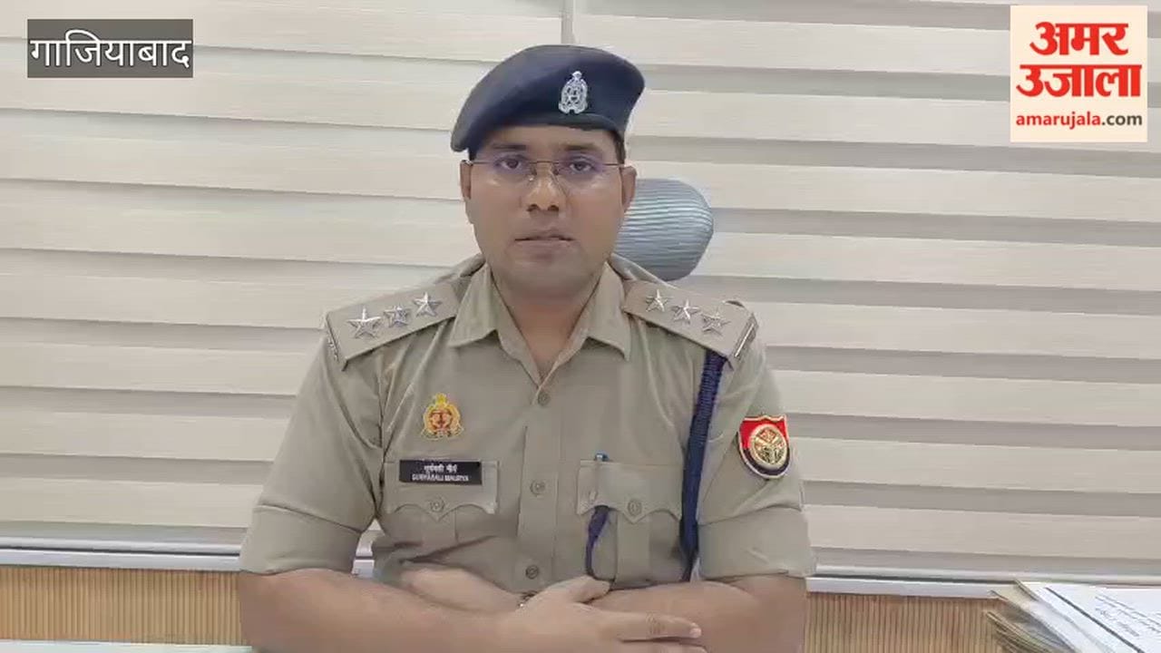12 lakh rupees swindled from construction company accountant