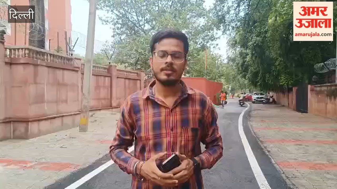 Dwarka Court acquitted both accused who had committed robbery on a moving bus after administering stupefying substance victim