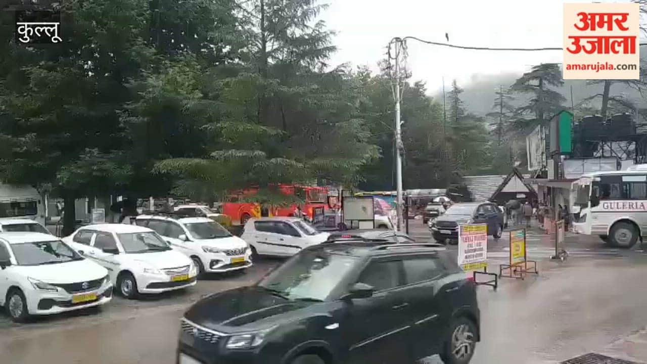 kullu heavy rain waterlogging public life affected