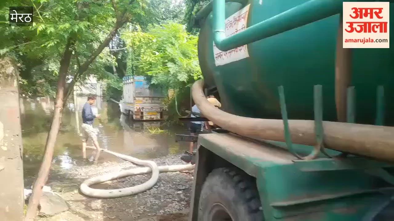 Meerut: Power Supply Disrupted Due to Waterlogging at Substation, Residents Block Delhi Road