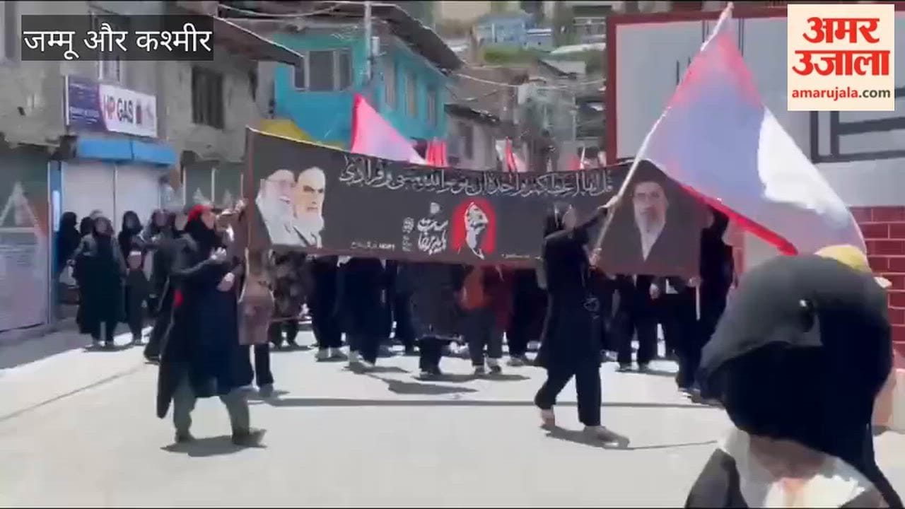 15,000 women participated in the funeral procession for Ayatollah Seyyed Ali Khamenei in Kargil.
