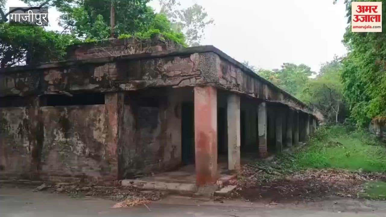Dilapidated government office buildings and private houses inviting accidents