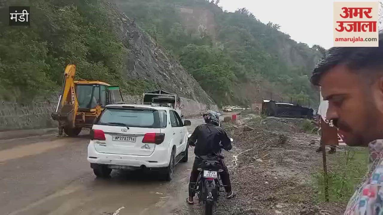Mandi News Landslide Blocks Dharampur-Sarkaghat NH for One Hour After Heavy Rain