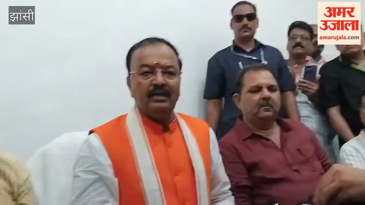 Deputy CM Keshav says Akhilesh is a victim of frustration; terms the ruckus created by Narottam's supporters in Datia as inappropriate.