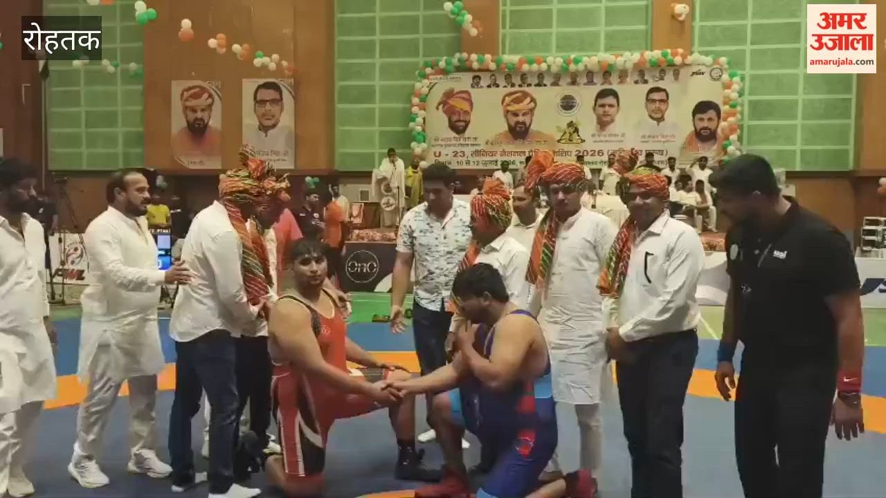 Vineet from Sonipat won gold and Sunil from Rohtak won a bronze medal at the Under-23 National Wrestling Championship.