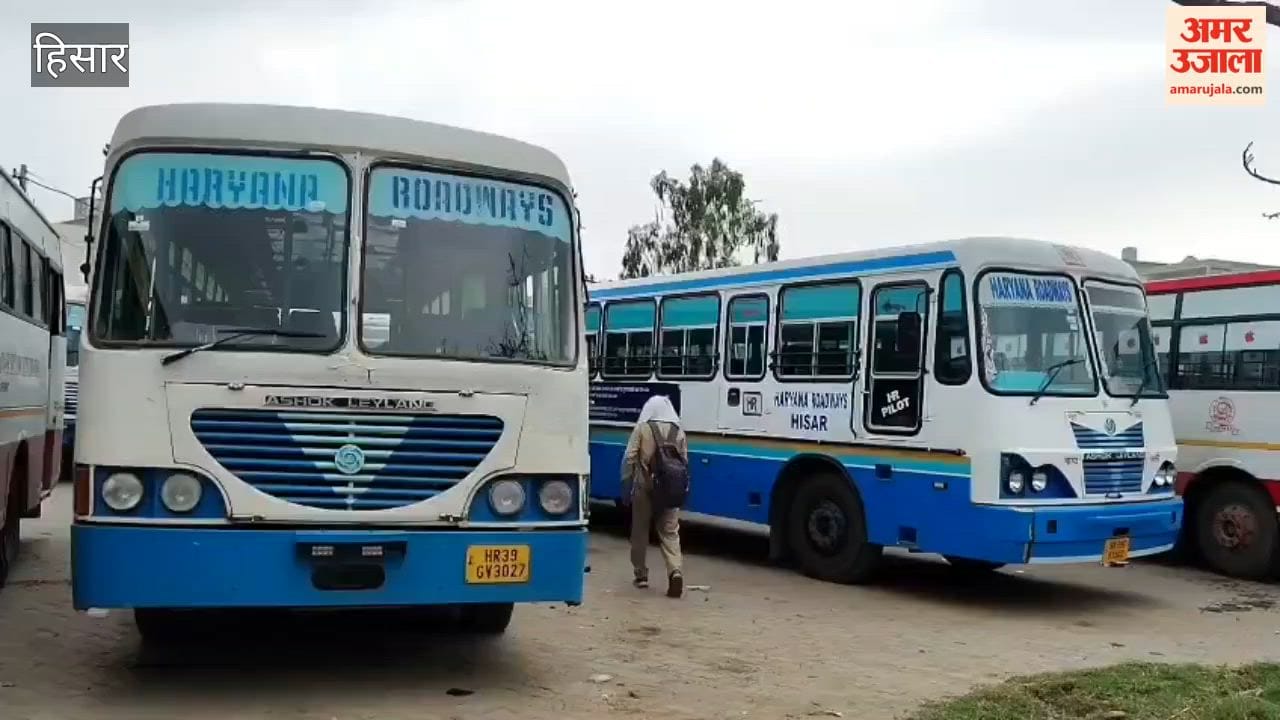 Hansi: Roadways employees stage two-day 'chakka jam' (transport strike); 75 buses grounded at the depot, passengers inconvenienced.