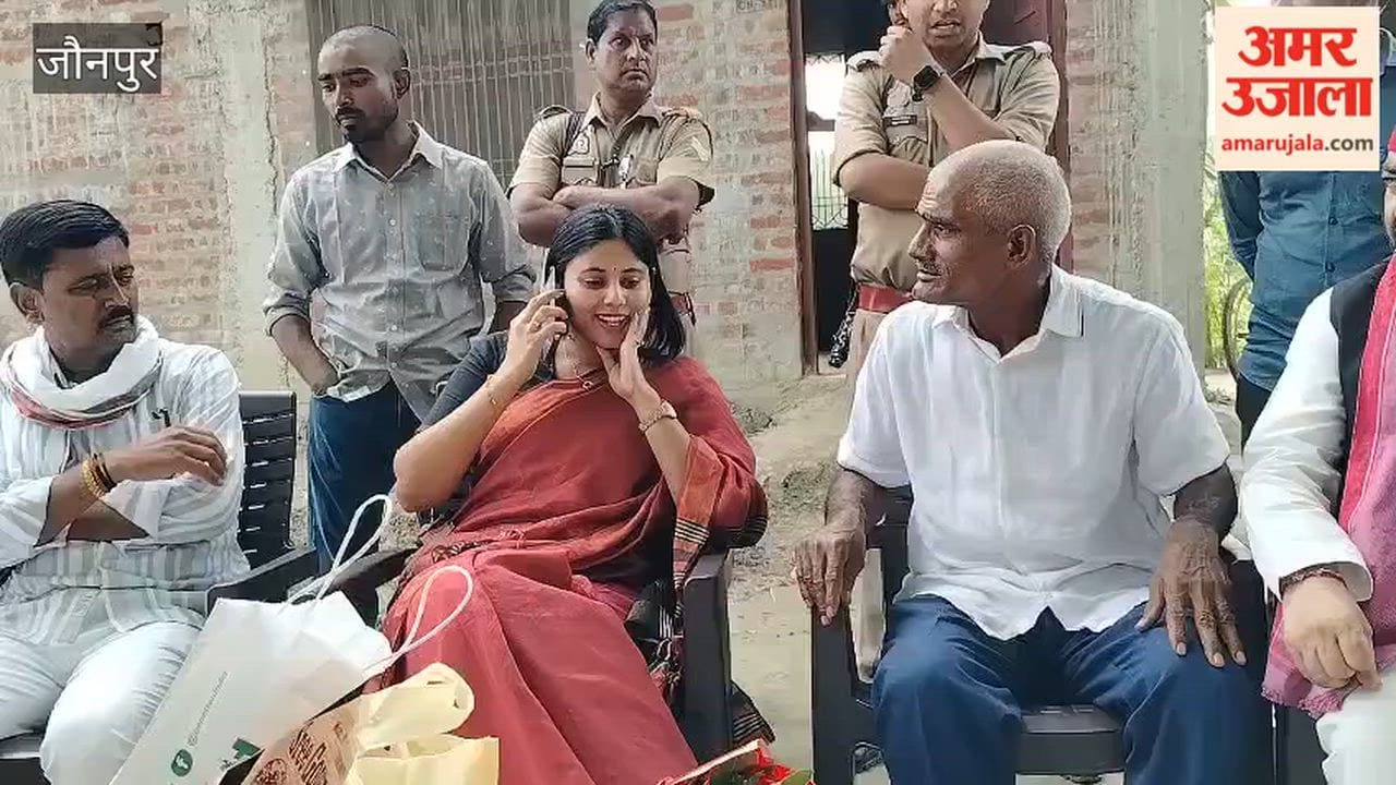 MP Priya Saroj visits Rohit Yadav home honors his parents in jaunpur
