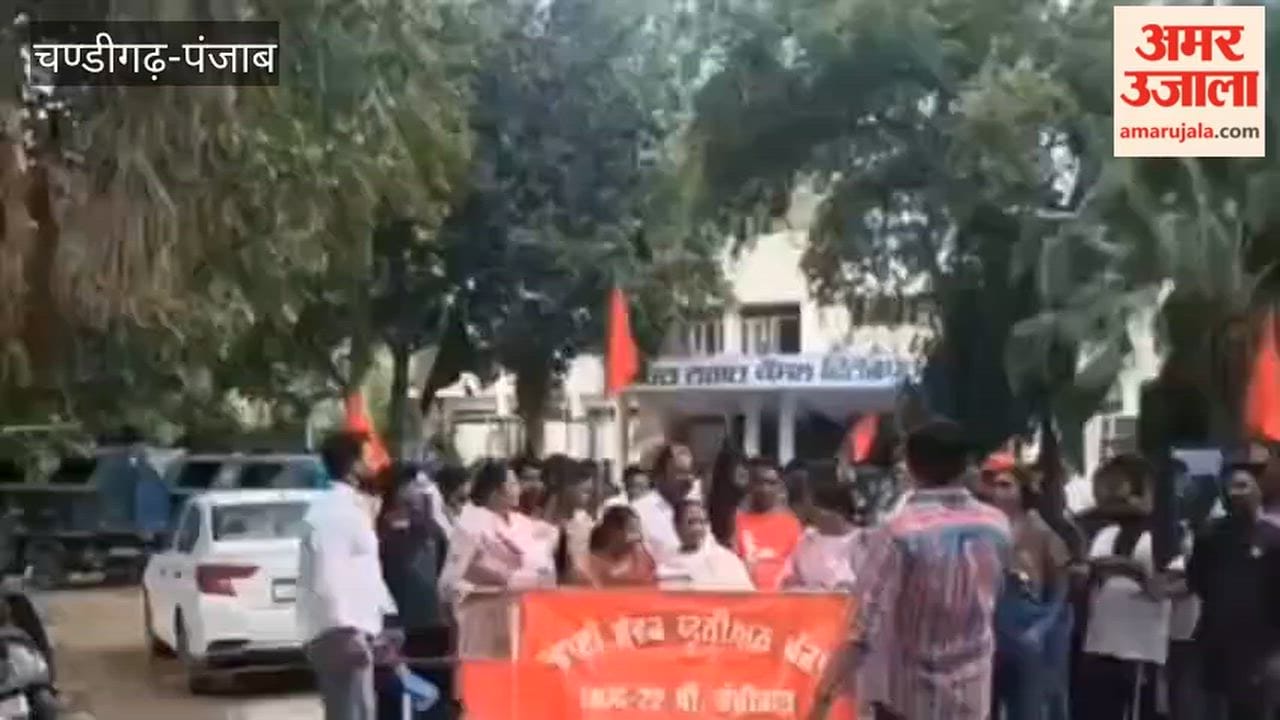 Sanitation workers stage protest in Ferozepur; warn of agitation if demands are not met.