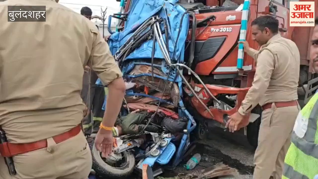 E-rickshaw driver dies after being crushed between speeding Canter and tanker