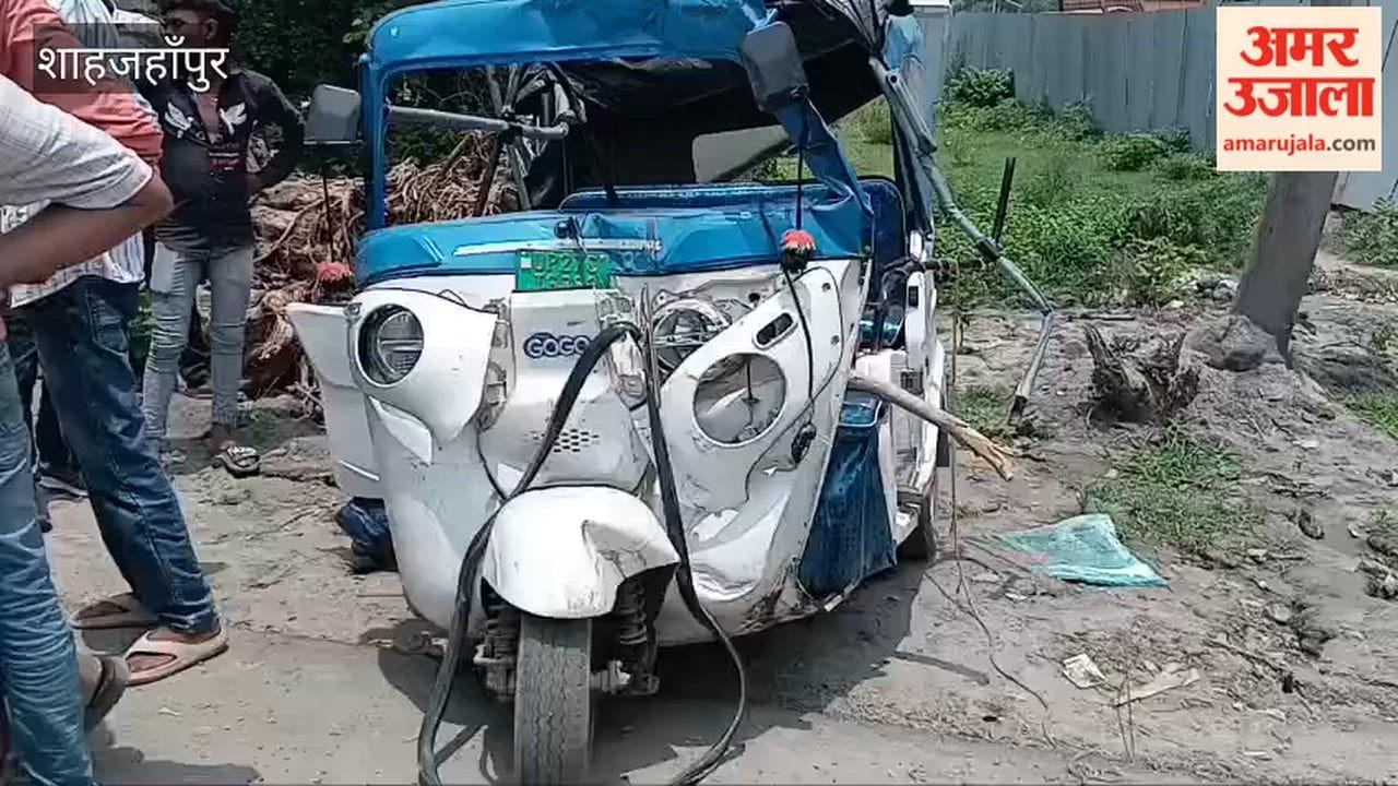 Collision between container truck and auto-rickshaw six injured