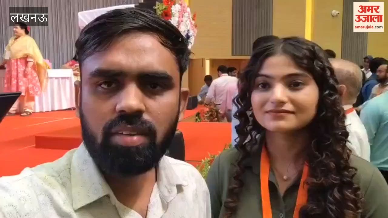 लखनऊ में सीएम योगी ने स्किल्ड युवतियों को किया सम्मानित, साझा किया अनुभव