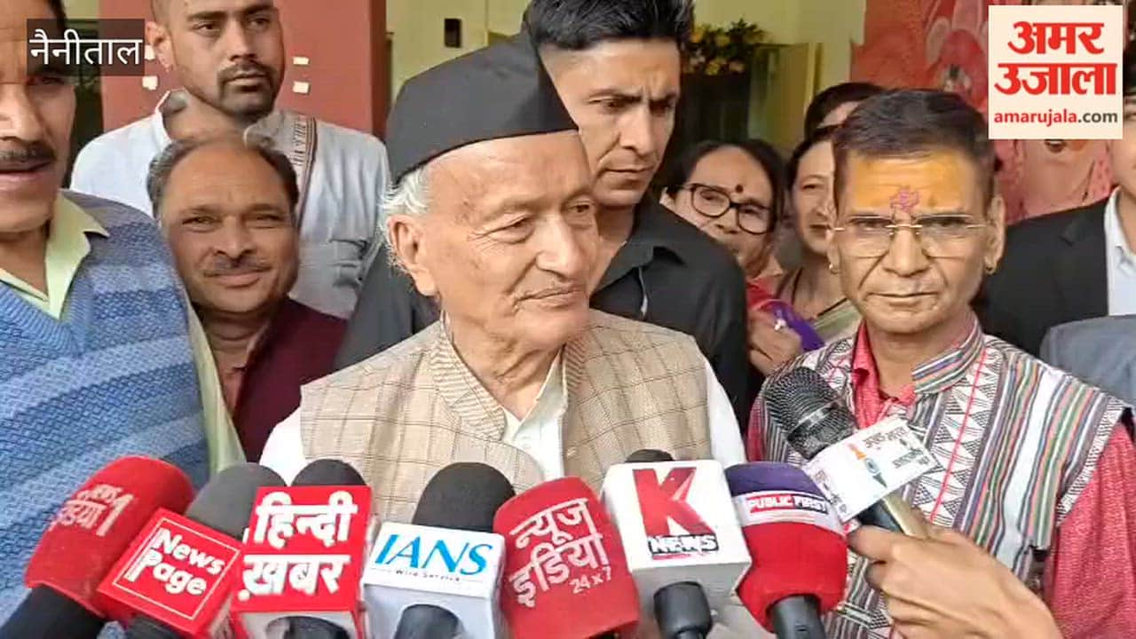 Padma Bhushan Bhagat Singh Koshyari gave the mantra of developed India to meritorious girl students
