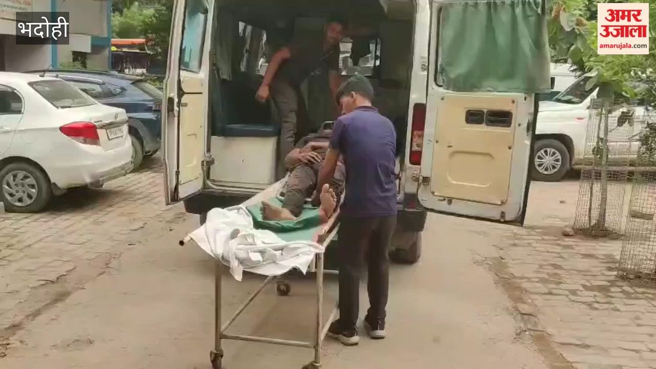 Speeding bike falls into ditch, youth critically injured in bhadohi