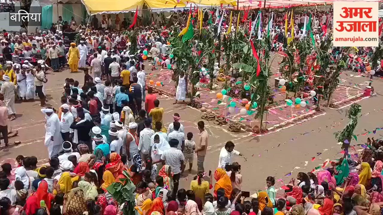 Kashi Das Baba worshipped Naga Baba Kuti Ganghara flag flies very top