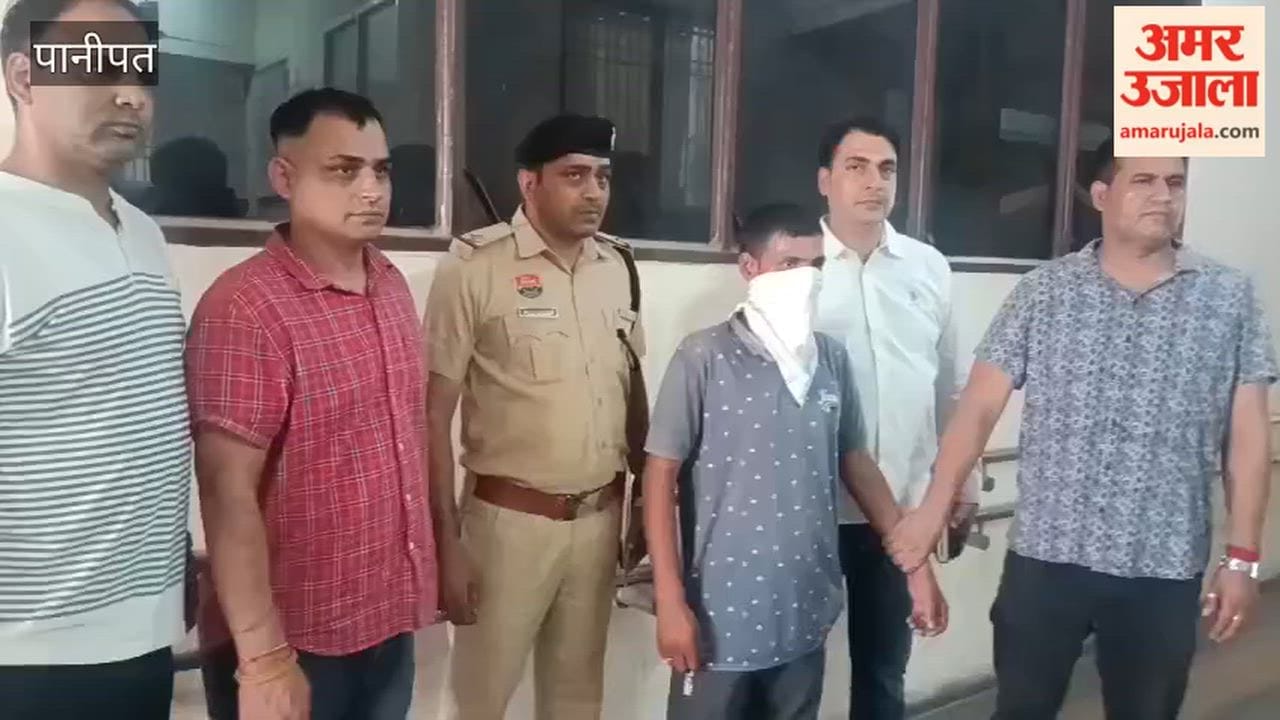 Panipat: Accused caught in Samalkha while transporting 1,033 kg of poppy husk concealed in a canter truck.