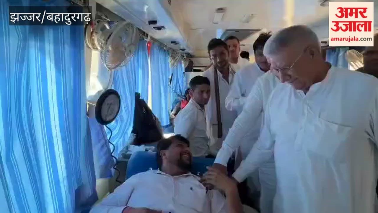 Bahadurgarh: Blood donation camp organized to mark the completion of Chairperson Saroj Rathi's four-year tenure; 176 units of blood collected.
