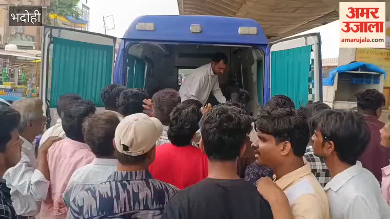 Truck hits bike; youth dies