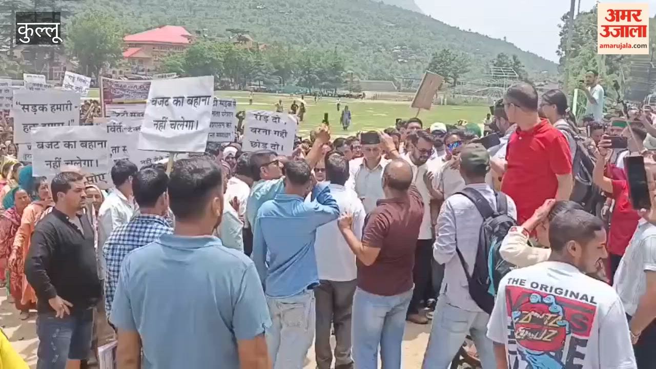 kullu bhuntar manikaran road protest road repair demand
